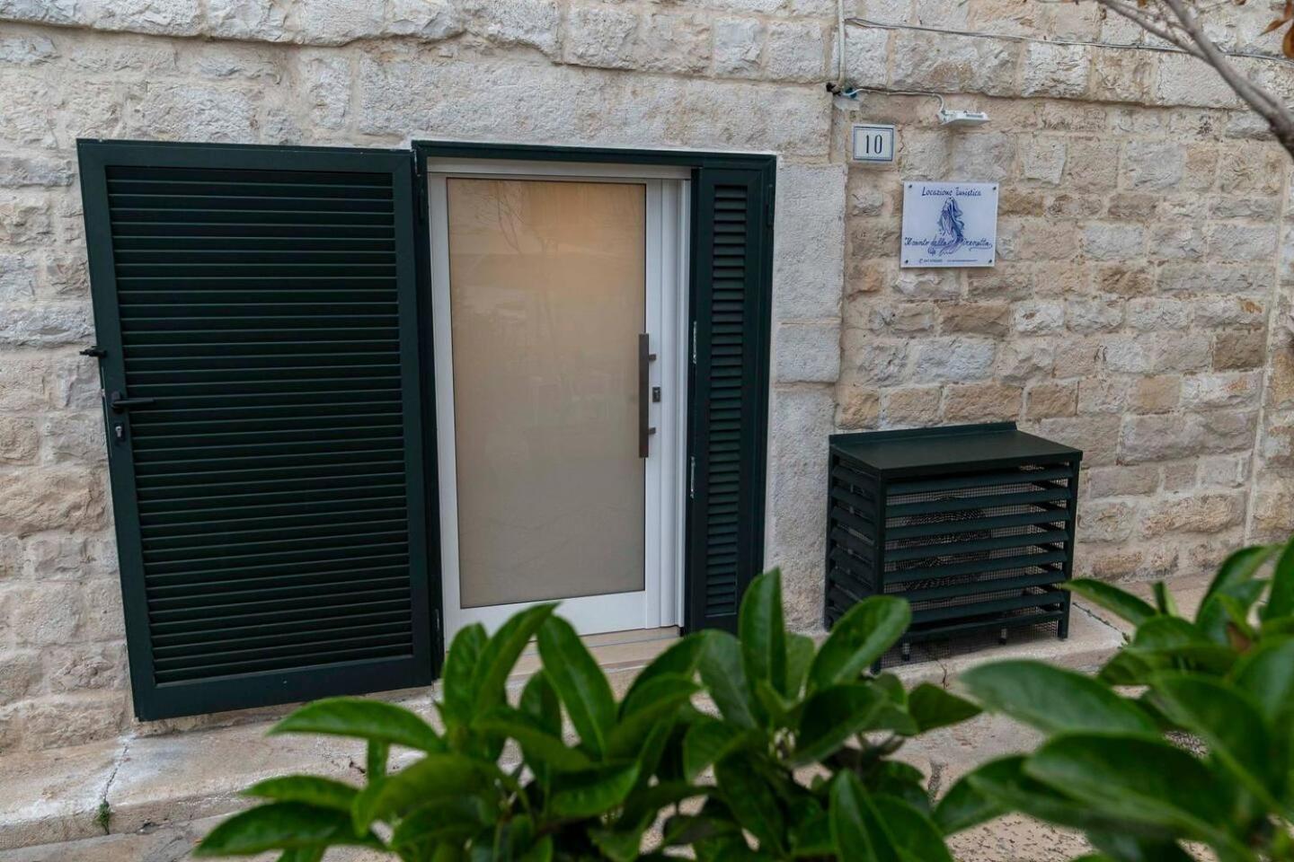 Il Canto Della Sirenetta Trani Exteriér fotografie